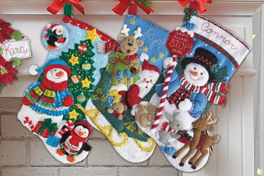 MerryStockings 18 Long Stocking Felt Applique Kit: Snowboarding Santa